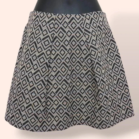 Stradivarius Pleated Mini Skirt - Picture 1 of 6